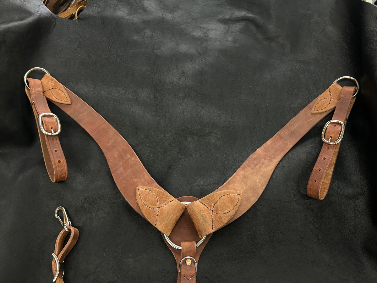 Heavy Harness Leather Roper Breast Collar – Buckaroo Leather Products