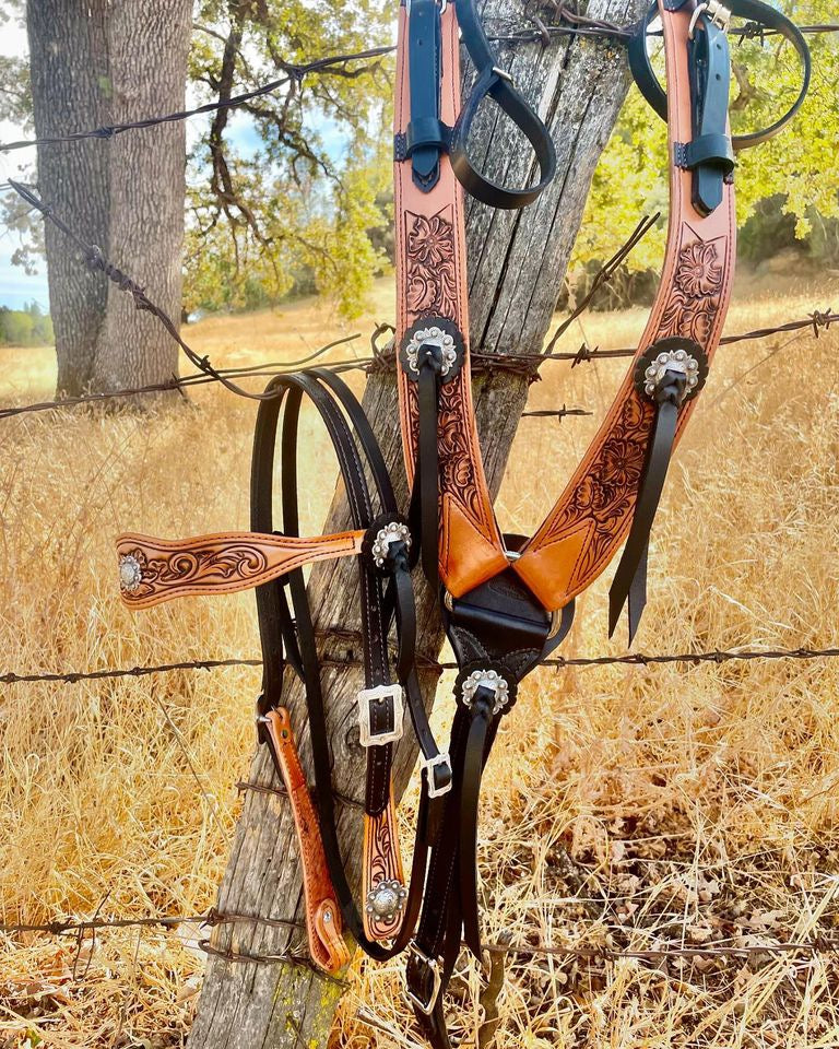 Wild Rose 2 Tone Antiqued Headstall Breast Collar set, Hermann Oak