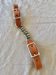 Curb Strap with Twisted Chain