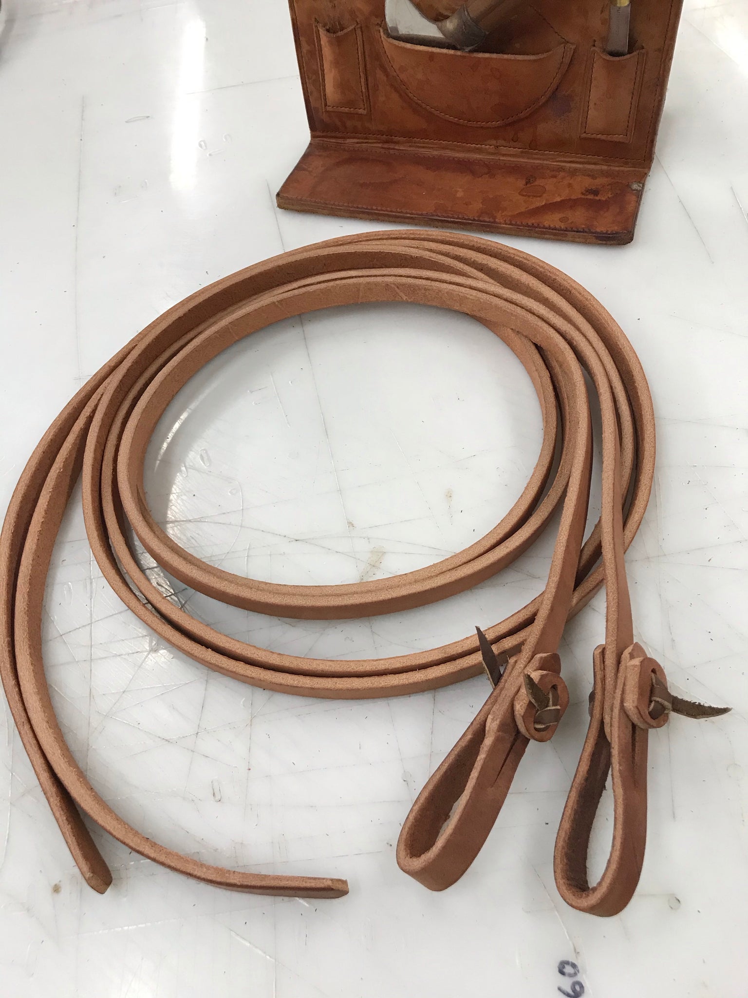 Hermann Oak Harness Leather Split Reins – Black, Water Ties, Various Sizes (Pair)